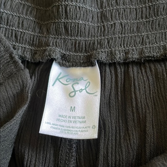 Kona Sol Black Flowy Women's Pants. Size medium - Picture 7 of 7